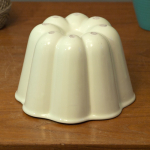 Vintage puddingvorm beige